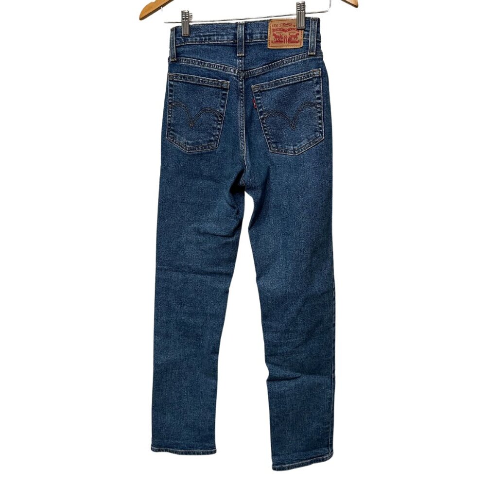 Levi's Wedgie Straight Jeans - Picture 2 of 3